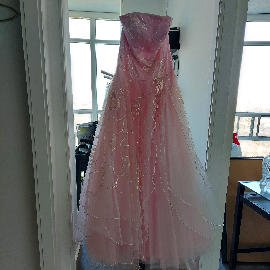 Beautiful Cache Gown